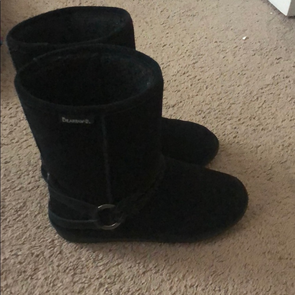 Black bear paw boots